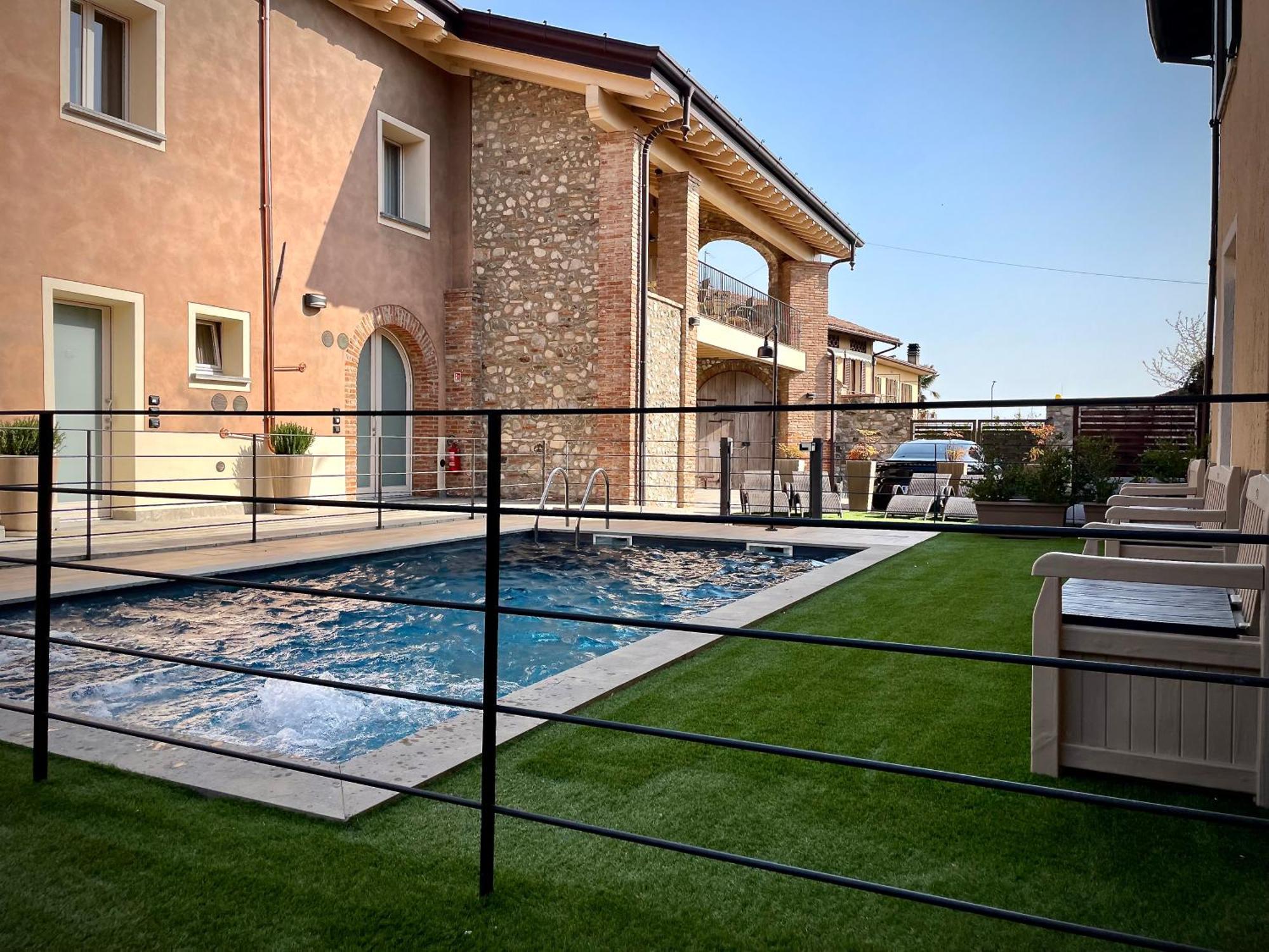 Villa Fontanelle Gardapartments โปลเปนาซเซ เดล การ์ดา ภายนอก รูปภาพ
