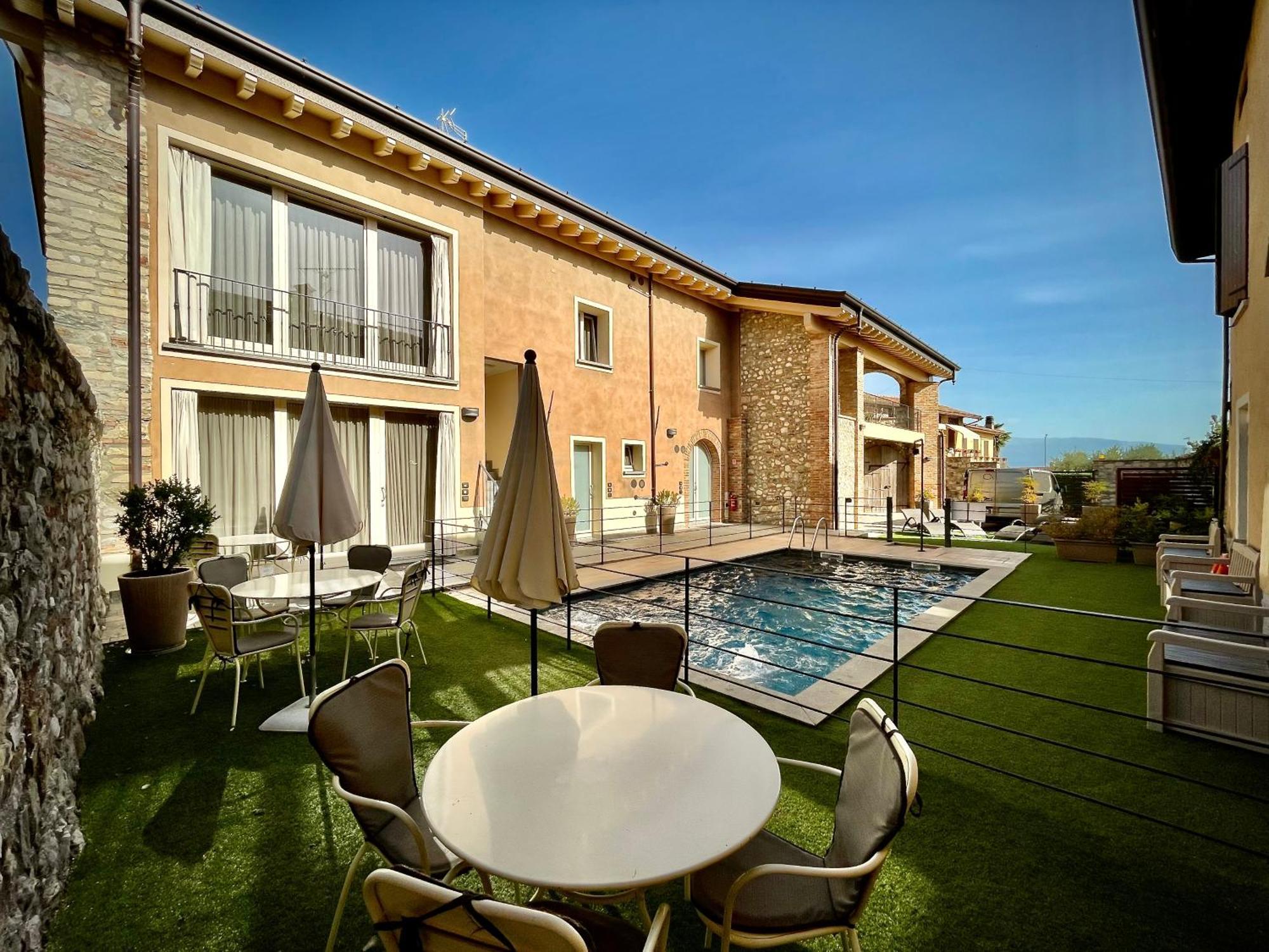 Villa Fontanelle Gardapartments โปลเปนาซเซ เดล การ์ดา ภายนอก รูปภาพ