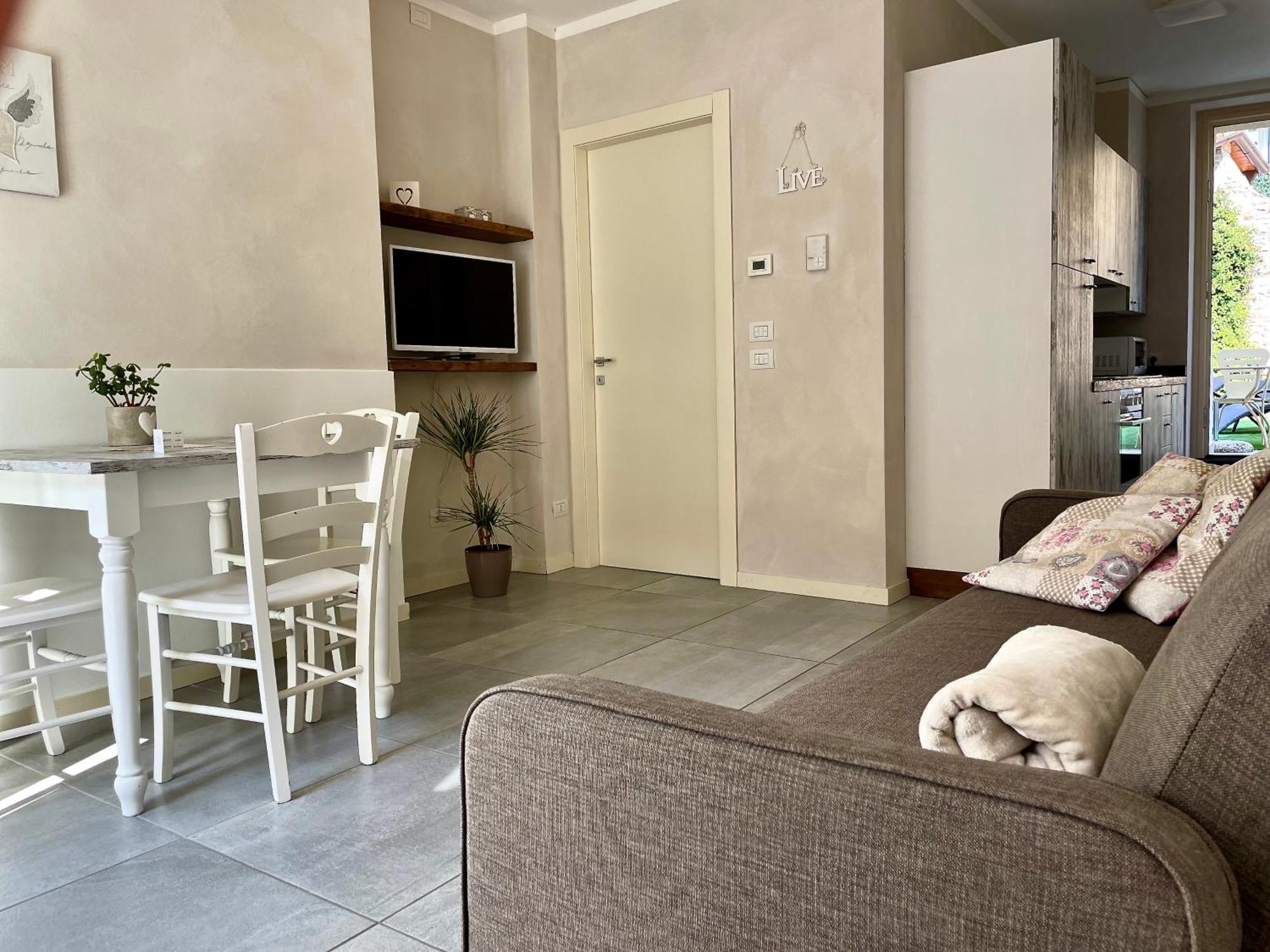 Villa Fontanelle Gardapartments โปลเปนาซเซ เดล การ์ดา ภายนอก รูปภาพ