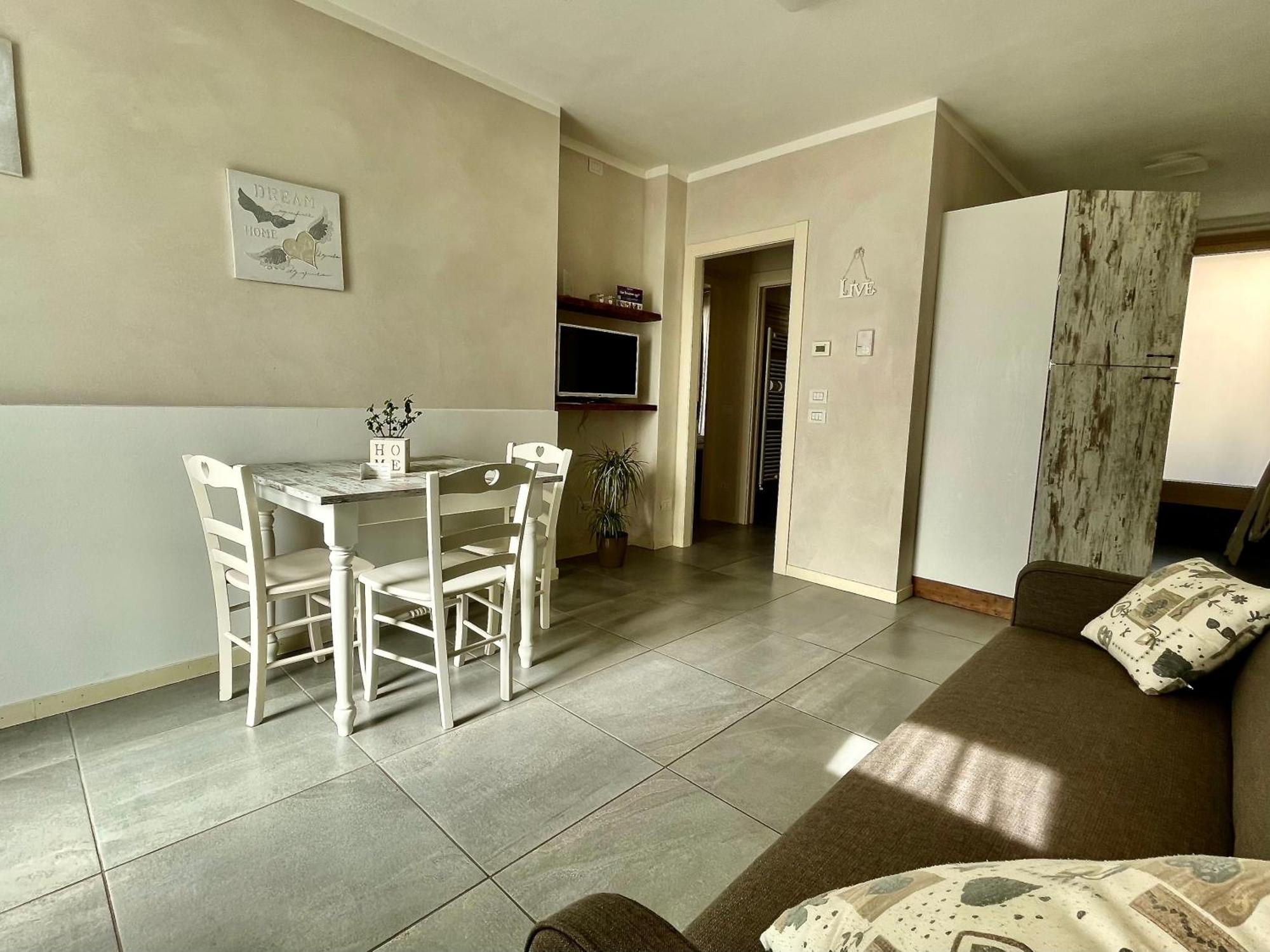 Villa Fontanelle Gardapartments โปลเปนาซเซ เดล การ์ดา ภายนอก รูปภาพ
